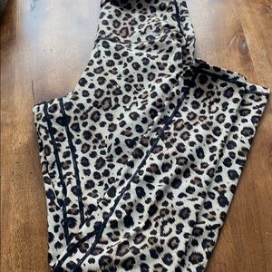 Leopard leggings